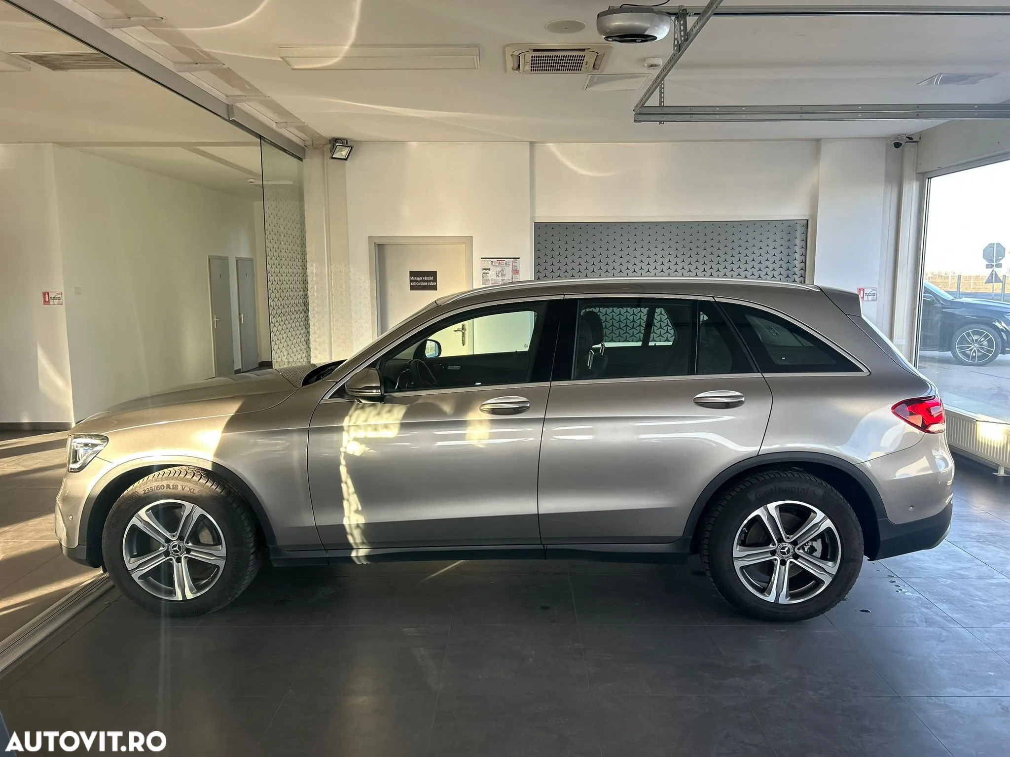 Mercedes-Benz GLC 220 d 4Matic 9G-TRONIC Exclusive - 3