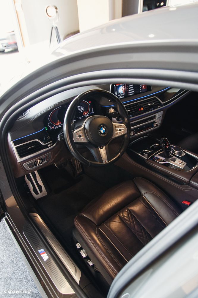 BMW 740 d xDrive Pack M Auto - 16