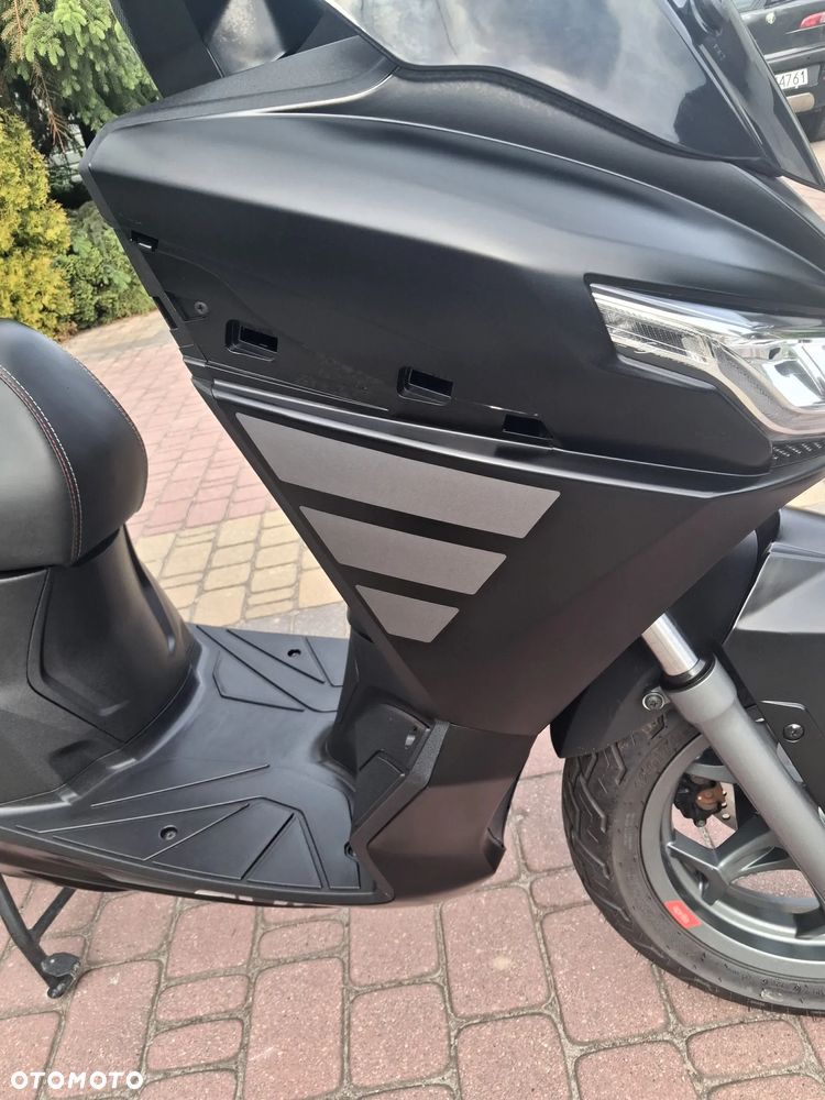 Aprilia SX - 7