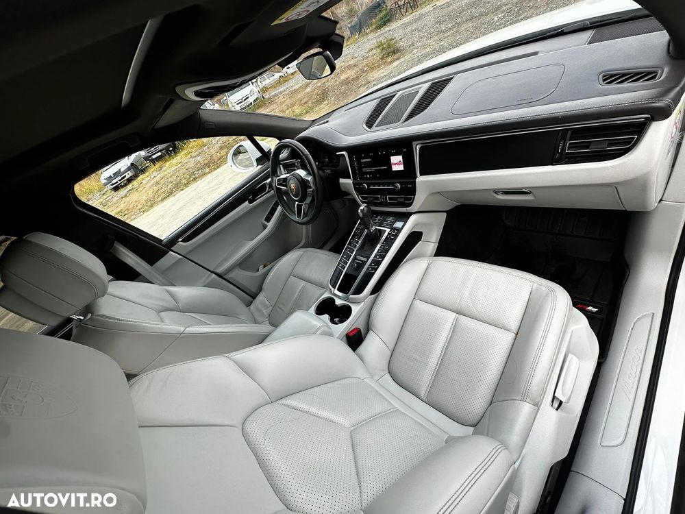 Porsche Macan Standard - 14