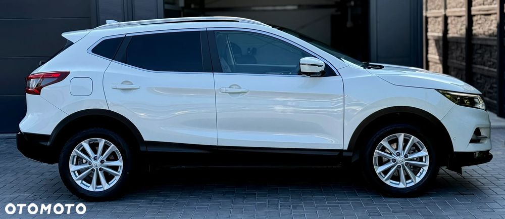 Nissan Qashqai 1.6 DIG-T Tekna - 4