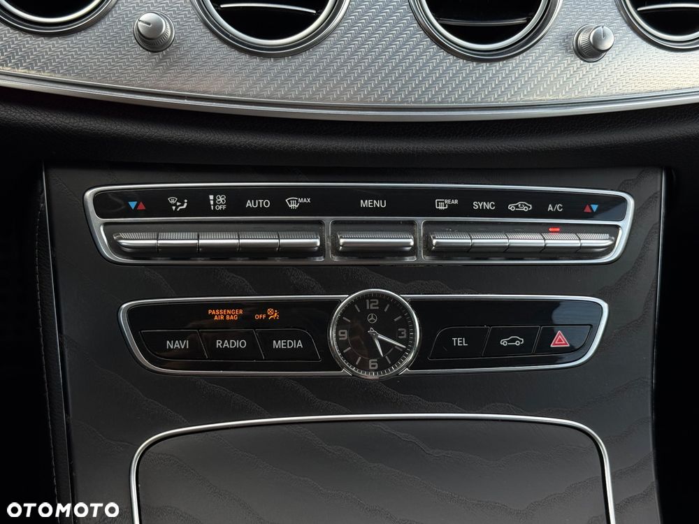 Mercedes-Benz Klasa E 200 d 9G-TRONIC Exclusive - 20