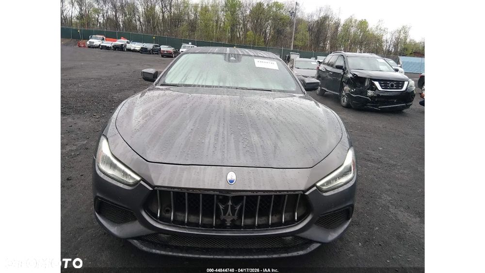 Maserati Ghibli - 2