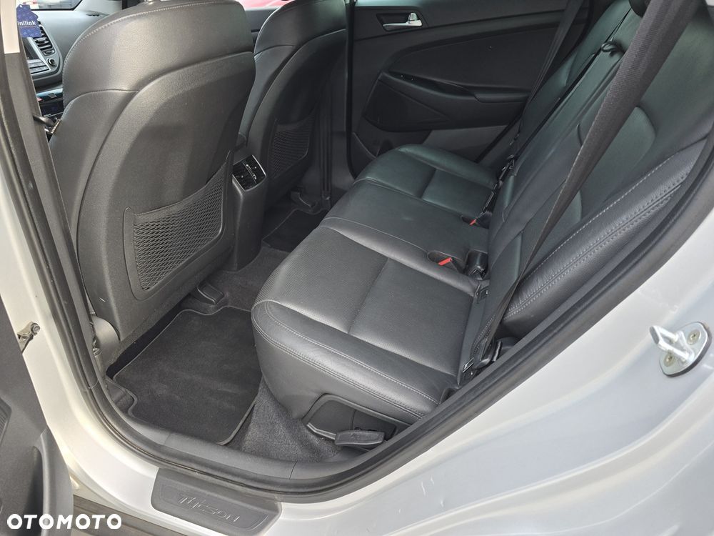 Hyundai Tucson blue 1.7 CRDi 2WD Advantage - 12