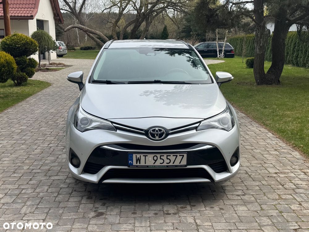 Toyota Avensis 2.0 D-4D Prestige - 3