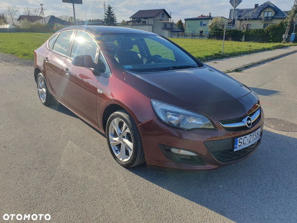 Opel Astra 1.4 T EU6 - 4