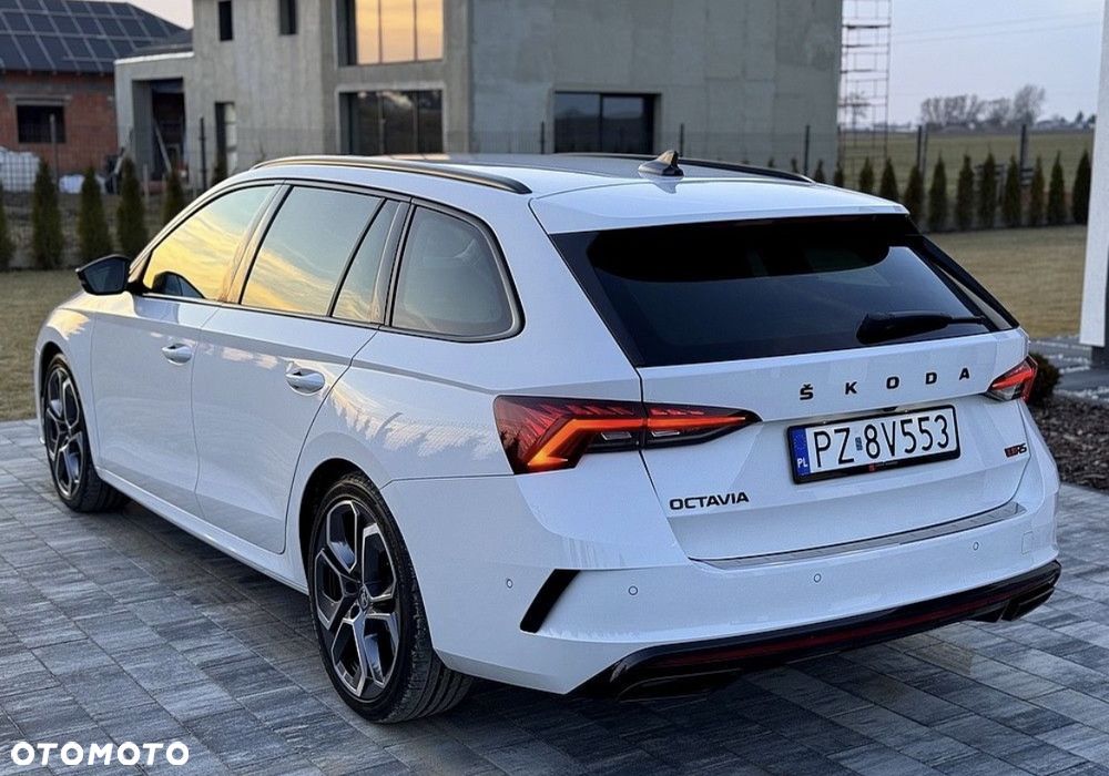 Skoda Octavia 2.0 TDI RS DSG - 19
