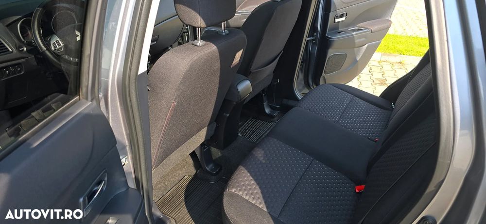 MITSUBISHI ASX 2011 — imagine 10