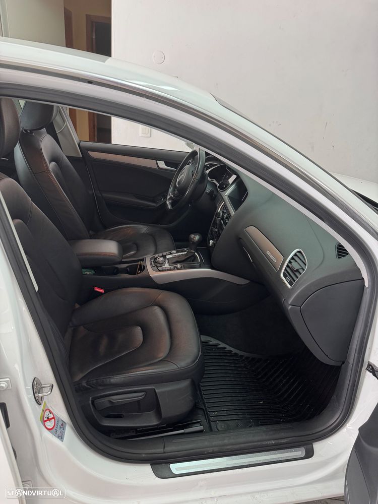 Audi A4 3.0 TDI V6 quattro Advance S tronic - 5
