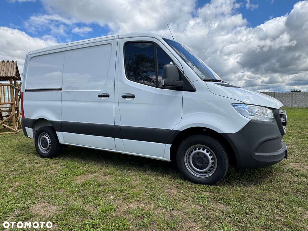Mercedes-Benz SPRINTER 211 - 20