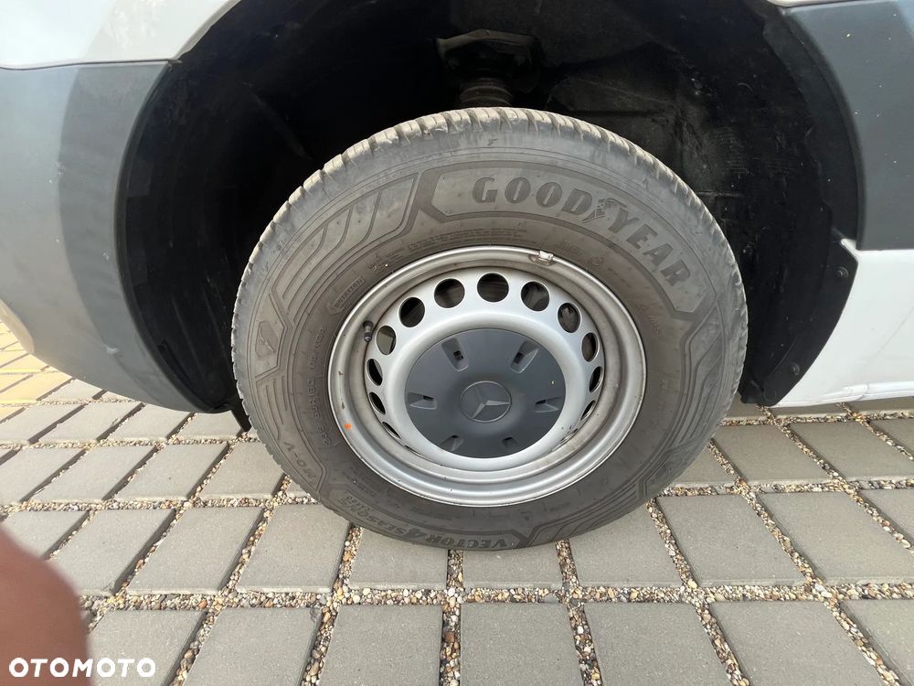 Mercedes-Benz SPRINTER - 14