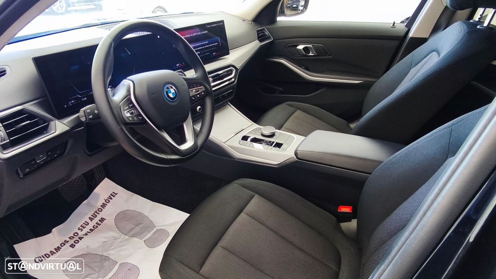 BMW 320 e Touring Corporate Edition Auto - 8
