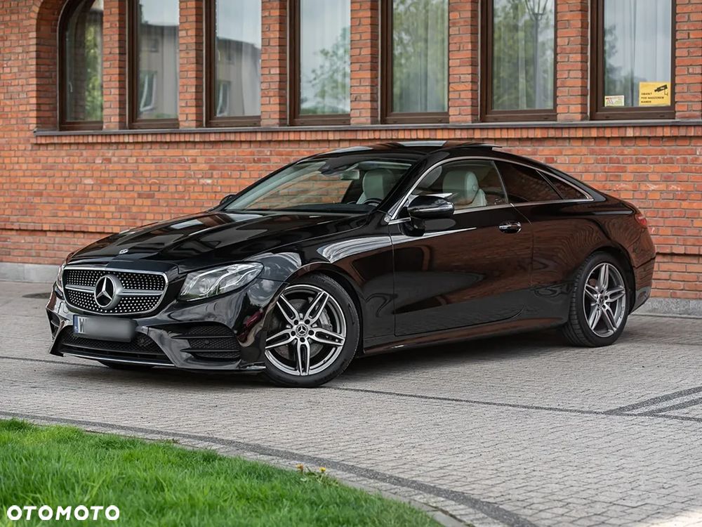 Mercedes-Benz Klasa E 300 9G-TRONIC AMG Line - 4