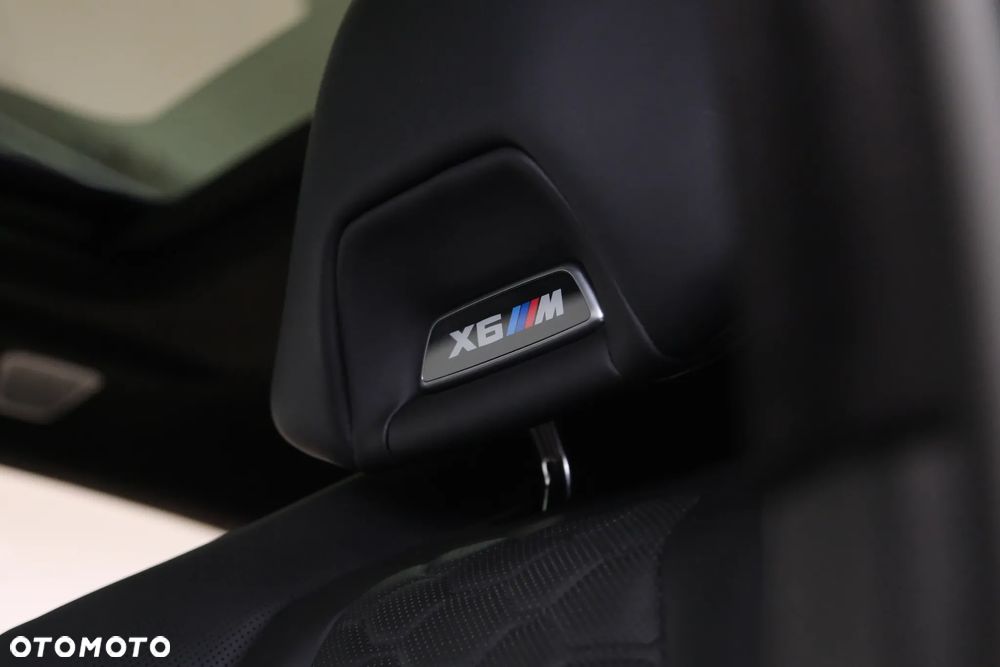 BMW X6M - 27