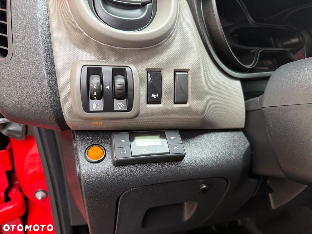 Renault Trafic L2H1 Warsztat - 16