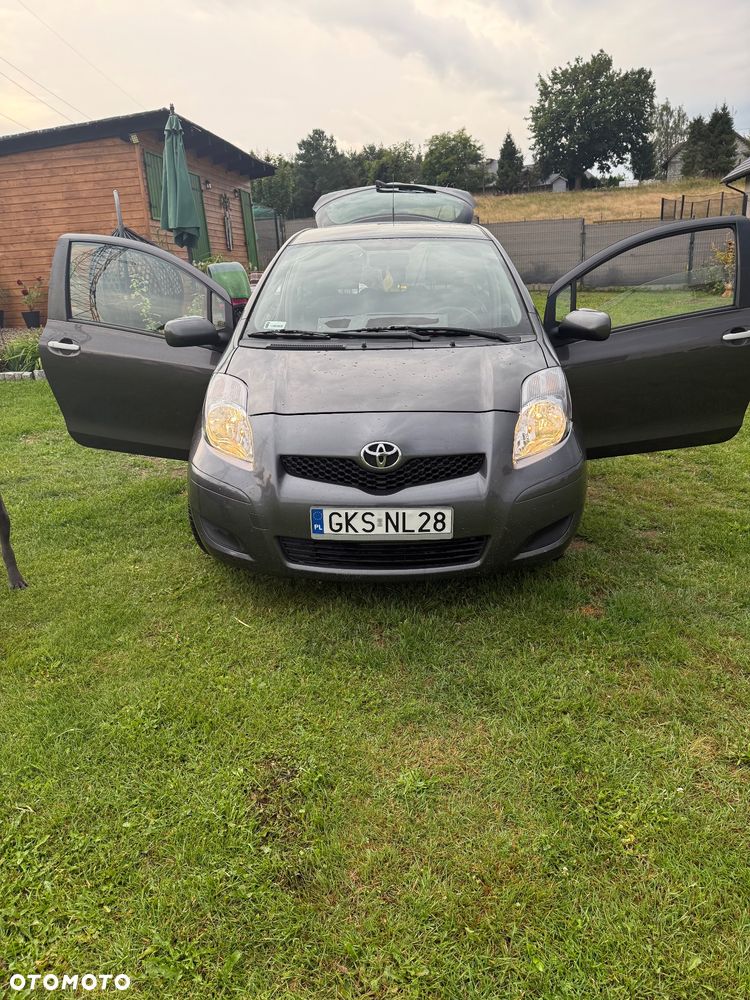Toyota Yaris 1.0 Entry EU5 - 3