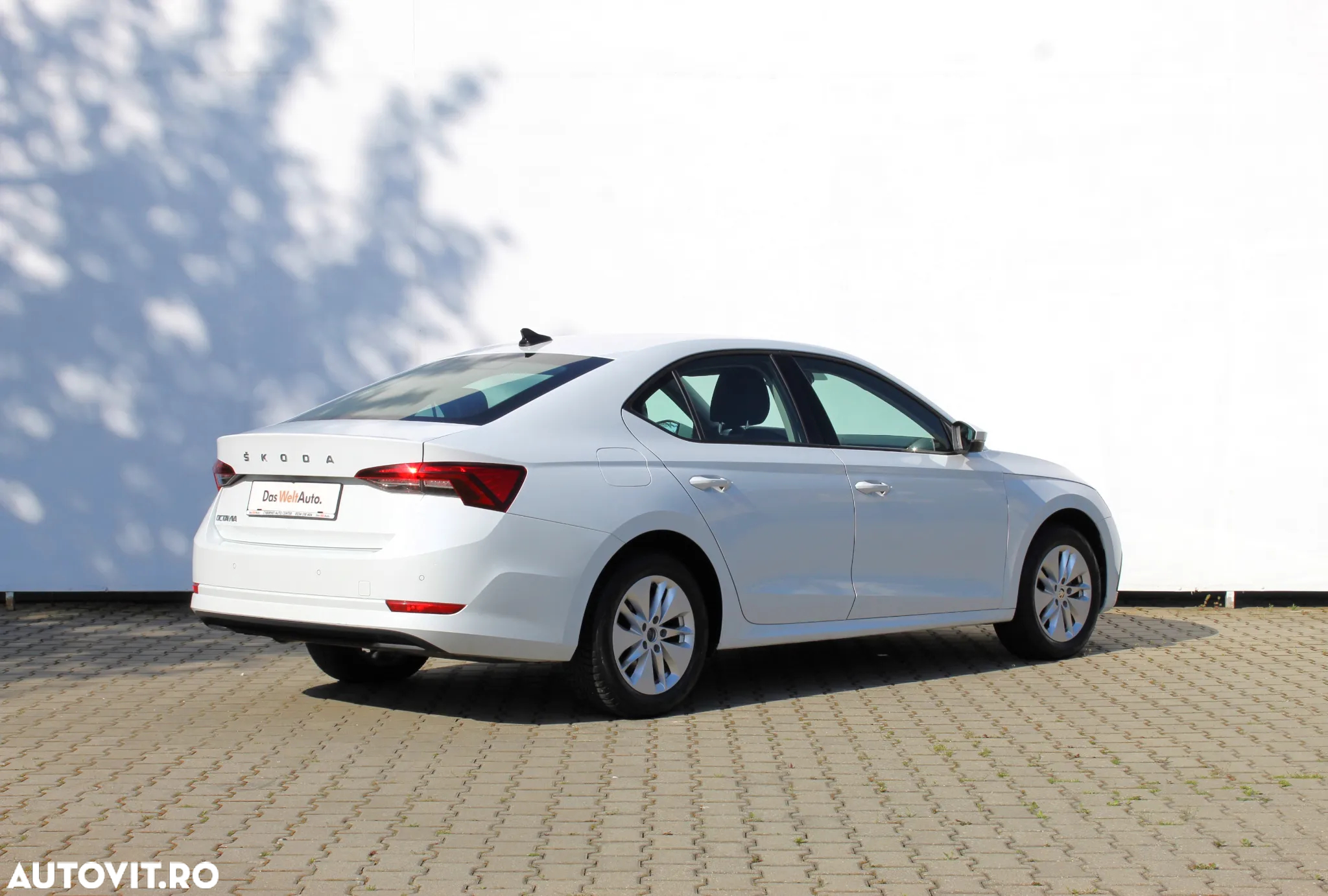 Skoda Octavia 2.0 TDI DSG Ambition - 5