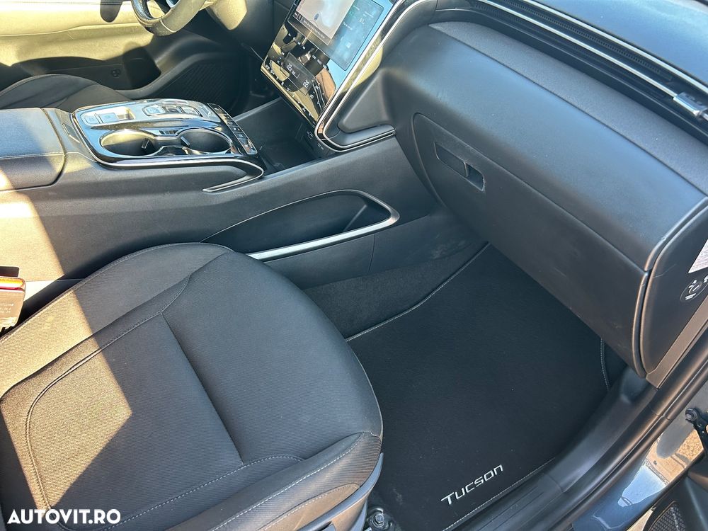 Hyundai Tucson 1.6 T-GDi HEV 2WD Advantage - 28