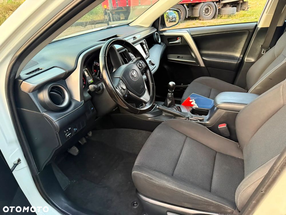 Toyota RAV4 2.0 D-4D 4x2 Start-Stop Comfort - 6