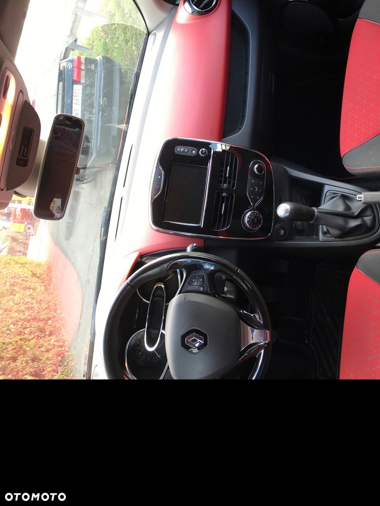 Renault Clio - 14