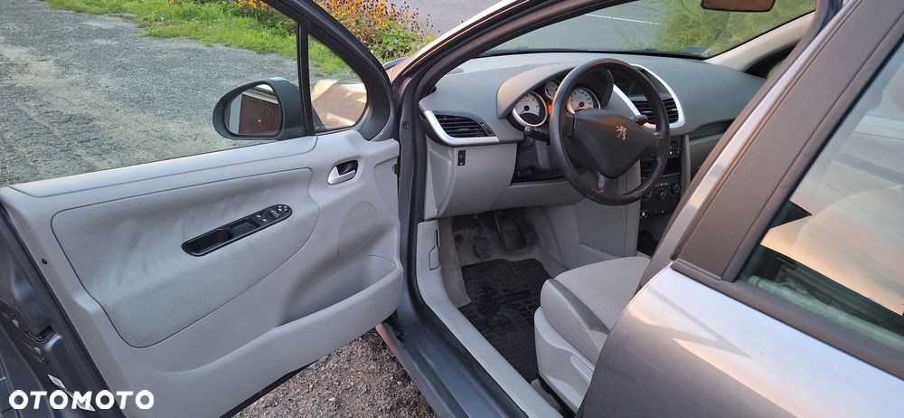 Peugeot 207 1.4 Presence nICE - 17