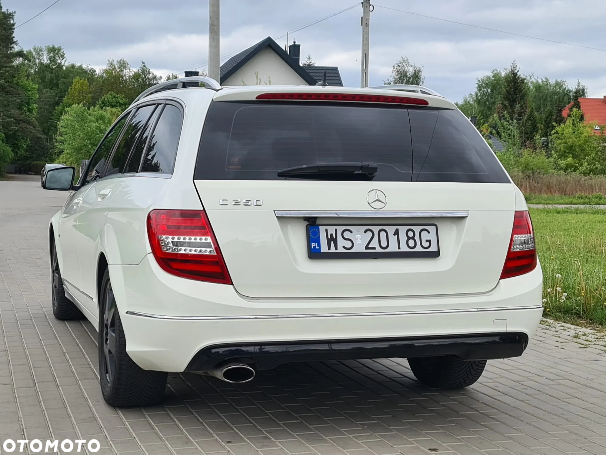 Mercedes-Benz Klasa C 250 CDI BlueEff Avantgarde - 3
