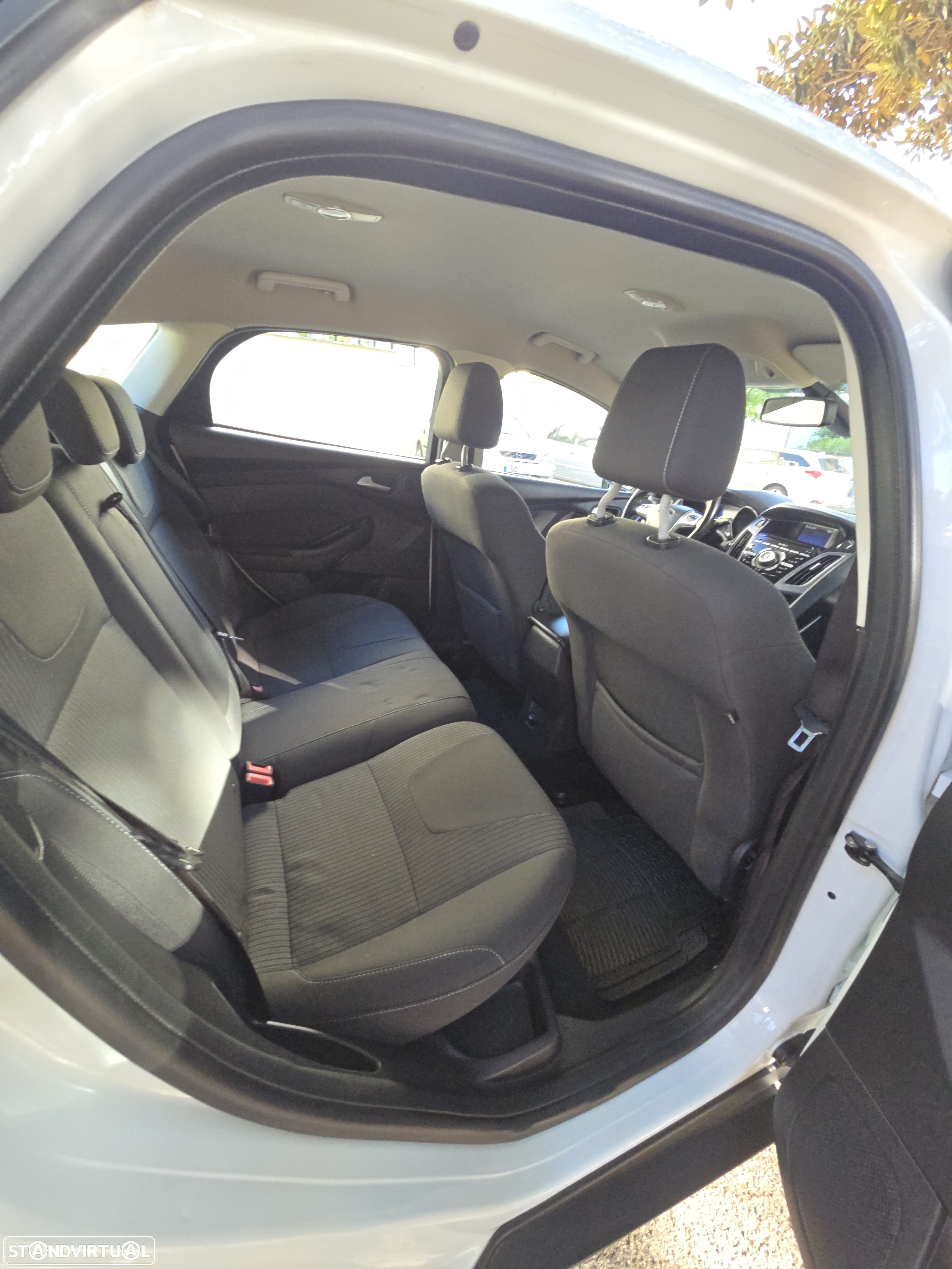 Ford Focus 2.0 TDCi Titanium PowerShift - 33