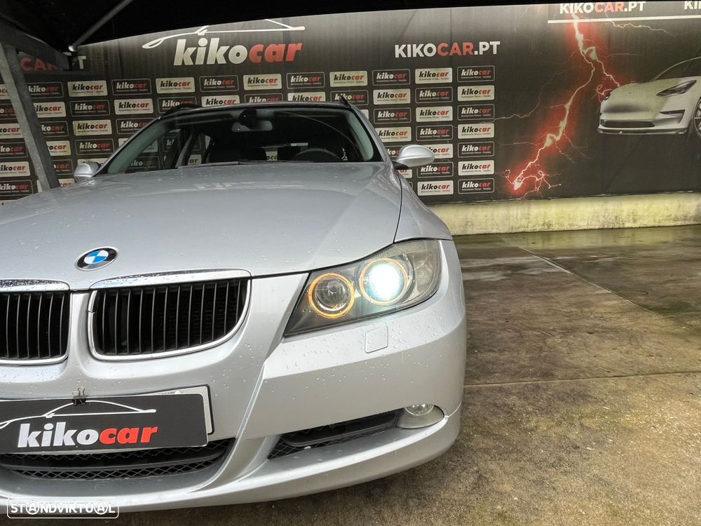 BMW 320 d EfficientDynamics - 13