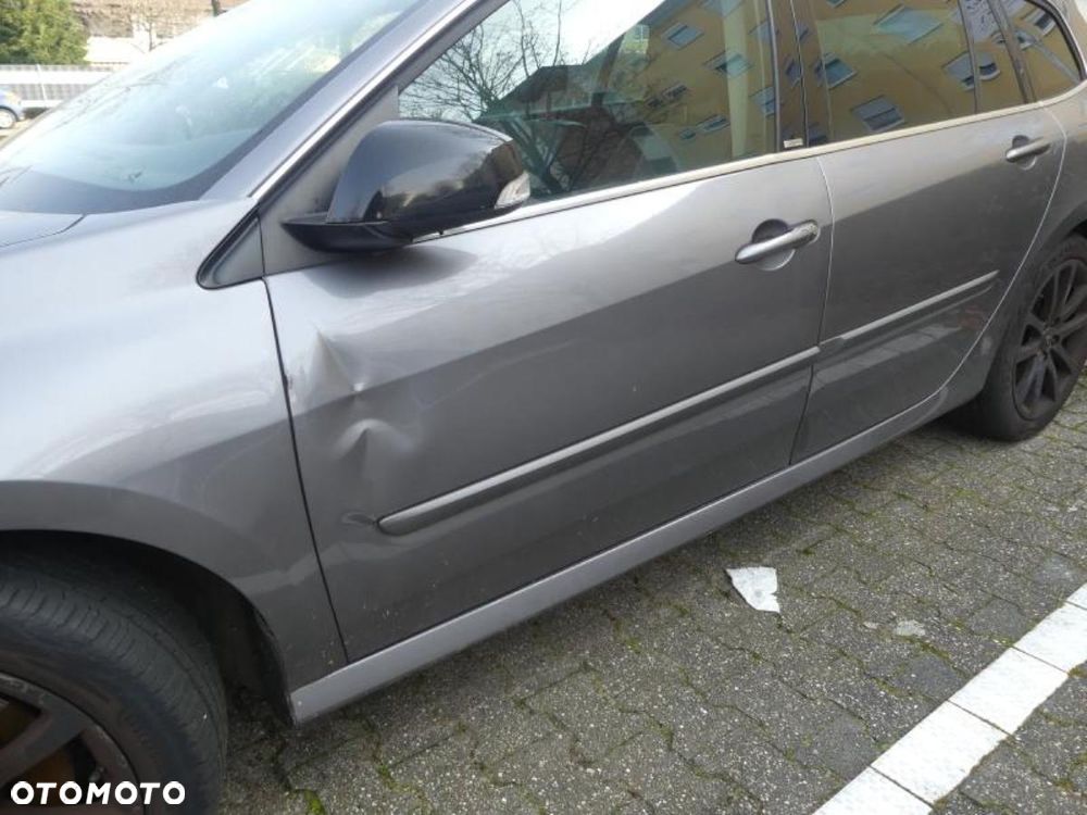 Renault Laguna dCi 175 FAP GT - 7