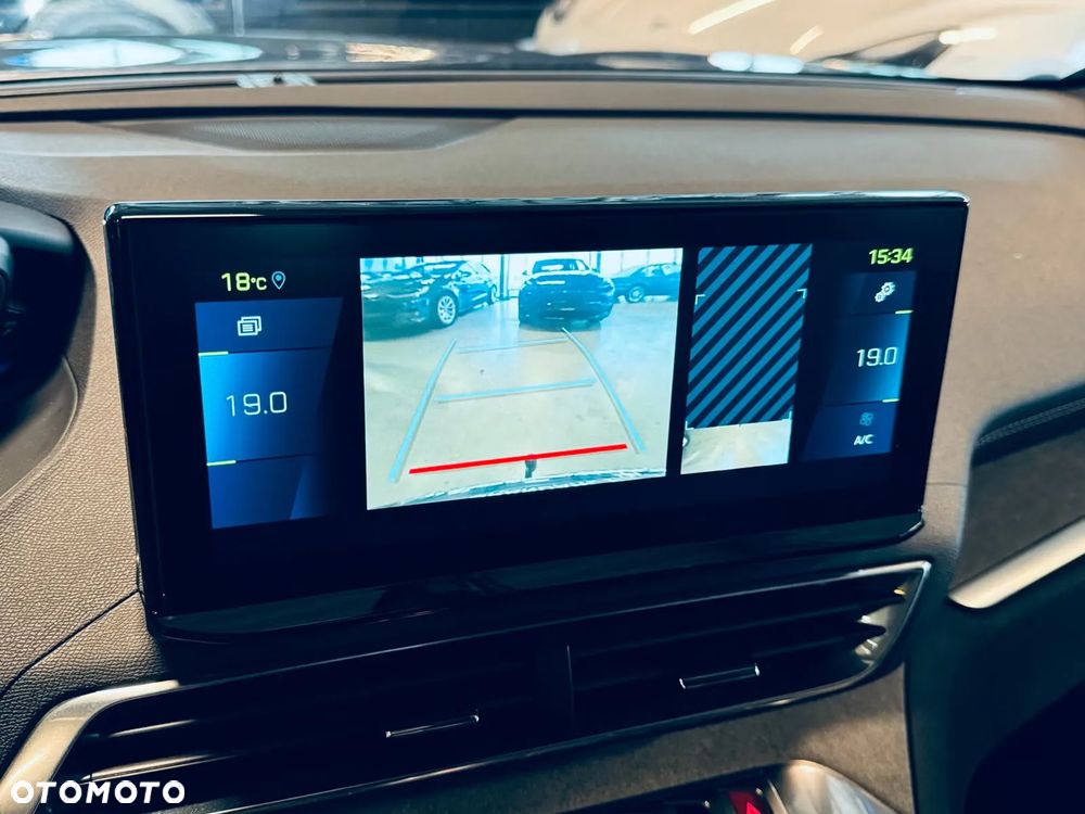 Peugeot 3008 1.6 PureTech HYbrid4 GT S&S EAT8 - 13