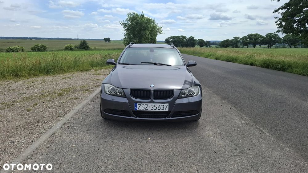 BMW Seria 3 320d - 4