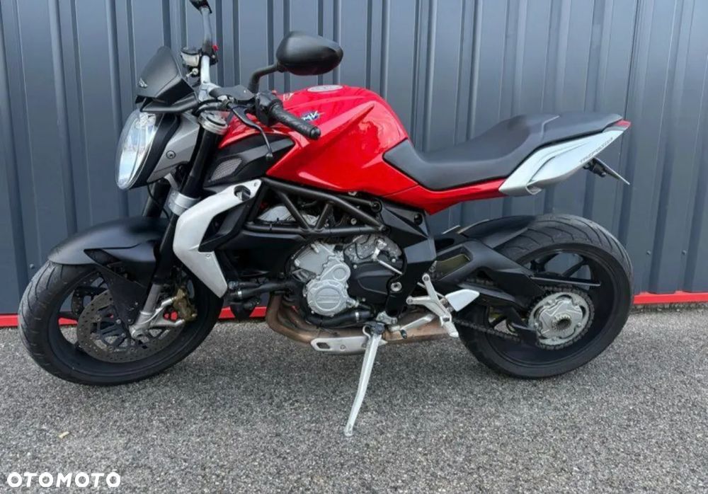 MV AGUSTA Brutale - 5