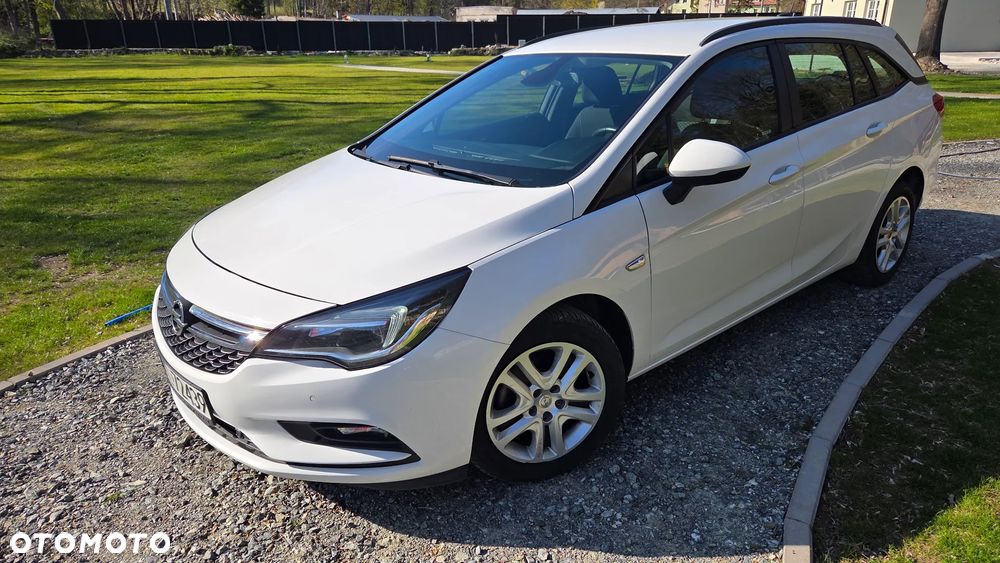 Opel Astra 1.4 T 120 Lat - 4