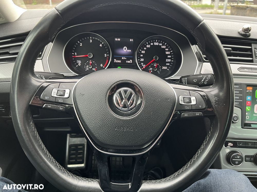 Volkswagen Passat Alltrack 2.0 TDI DSG 4Motion - 32