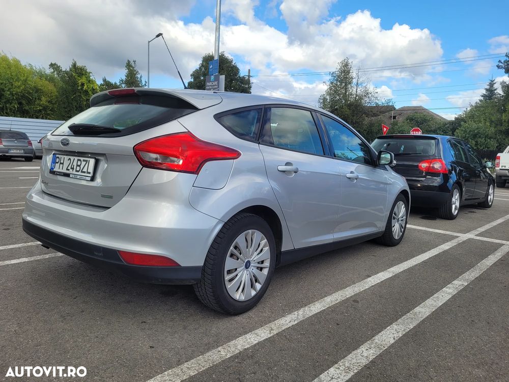 Ford Focus - 9