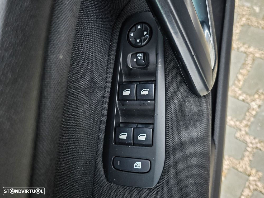 Peugeot 308 SW 1.5 BlueHDi Style - 37