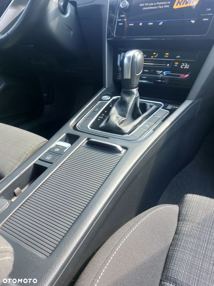 Volkswagen Passat 2.0 TDI SCR DSG - 6