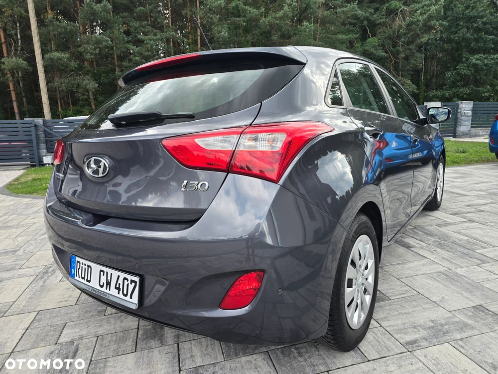 Hyundai i30 1.4 GO Plus - 12