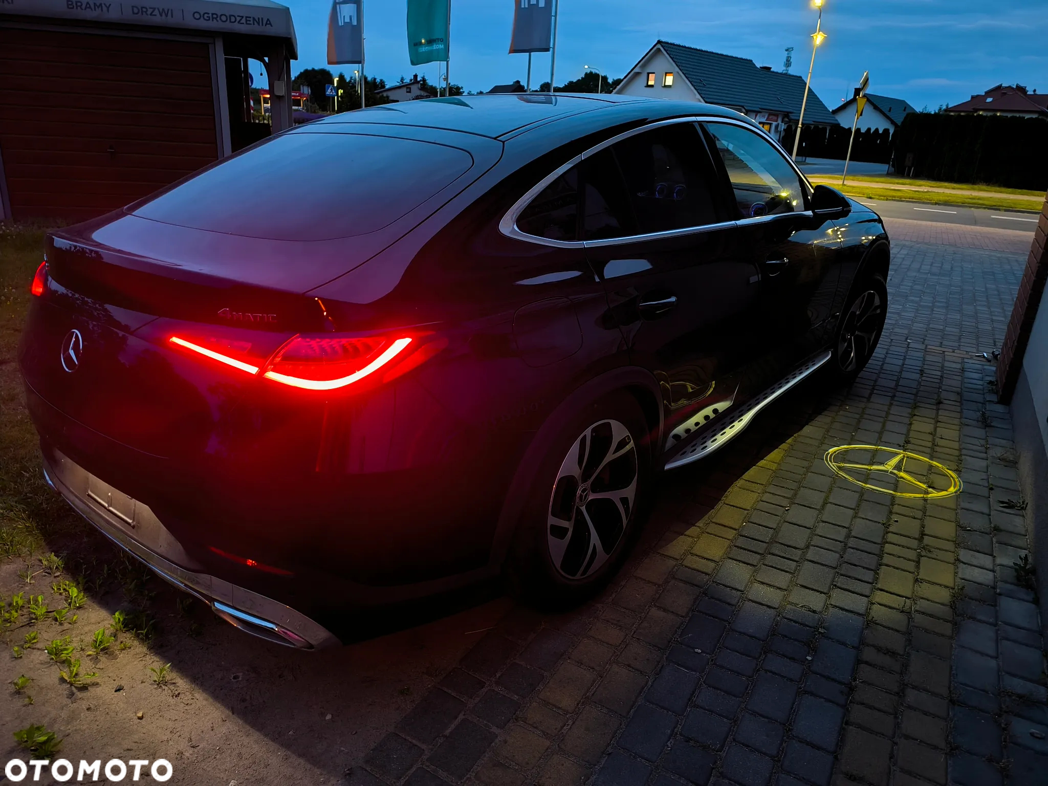 Mercedes-Benz GLC 300 e 4-Matic Avantgarde - 5