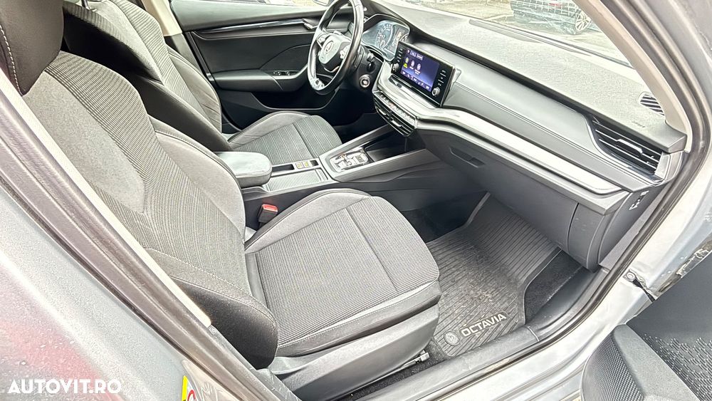 Skoda Octavia 2.0 TDI DSG Style - 5