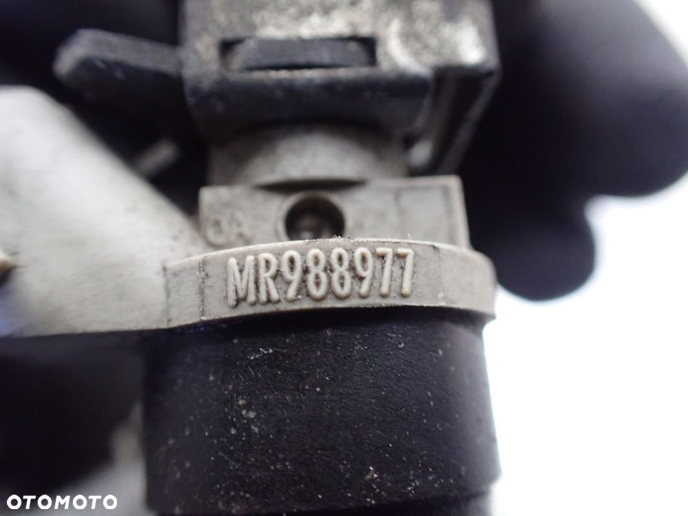 LISTWA WTRYSKOWA MITSUBISHI COLT VI Z30 MR988977 - 6