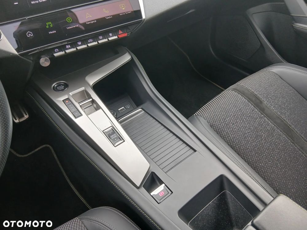 Peugeot 308 1.2 PureTech GT S&S EAT8 - 19