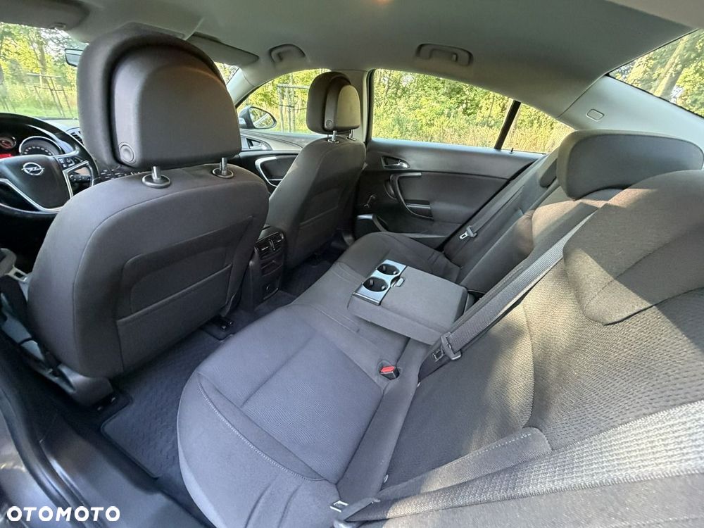 Opel Insignia - 23
