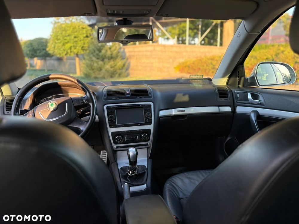 Skoda Octavia Scout 2.0 TDI DPF - 9