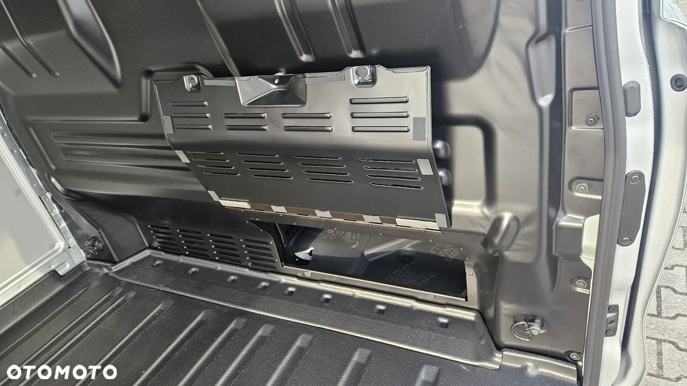 Ford Tranist Custom - 16