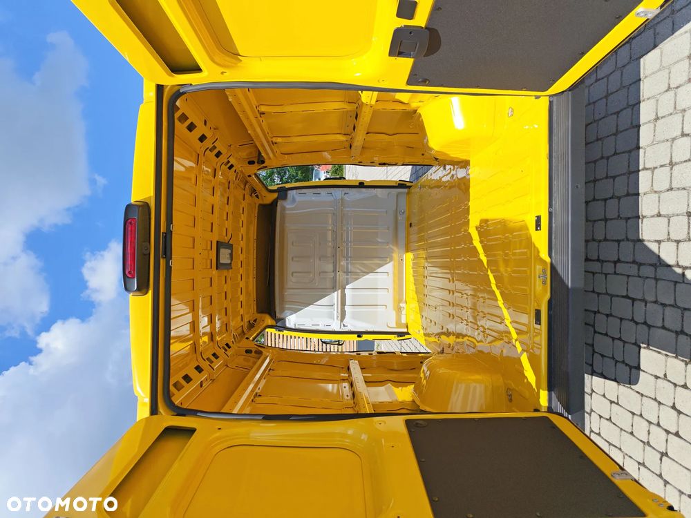 Toyota Proace Max - 12