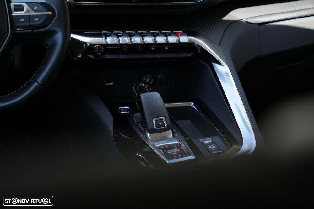 Peugeot 3008 1.2 PureTech Allure Pack - 17