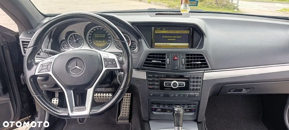 Mercedes-Benz Klasa E 300 BlueEFFICIENCY 7G-TRONIC Elegance - 7