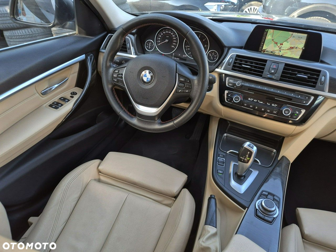 BMW Seria 3 320d Touring Sport Line - 25