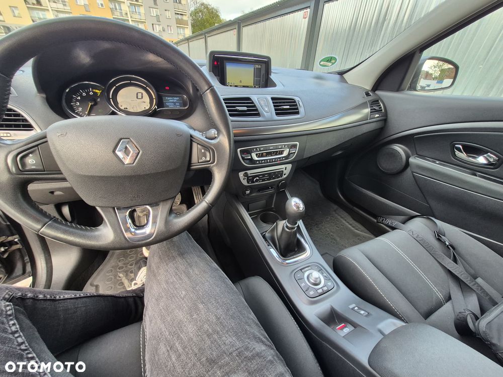 Renault Megane ENERGY TCe 130 Start & Stop Bose Edition - 23